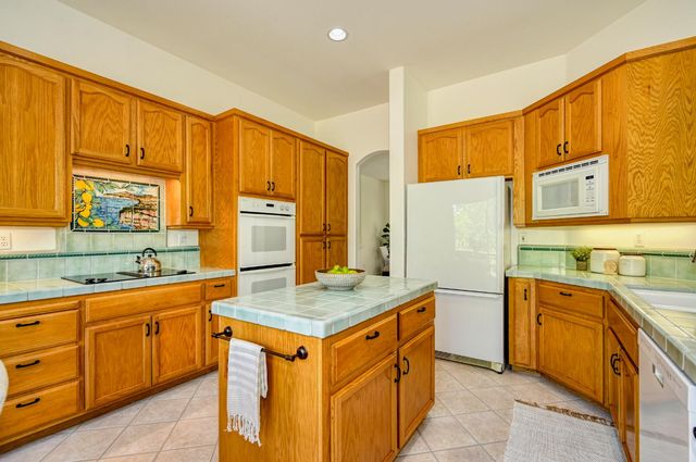 1665 Halifax Way, El Dorado Hills, CA 95762