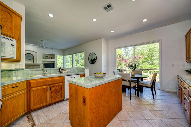 1665 Halifax Way, El Dorado Hills, CA 95762