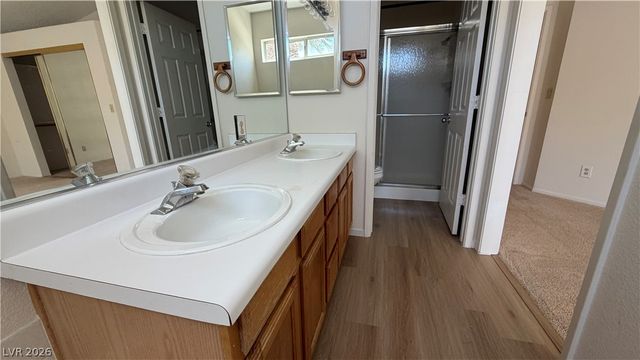 1328 Maplegrove Circle, Las Vegas, NV 89108