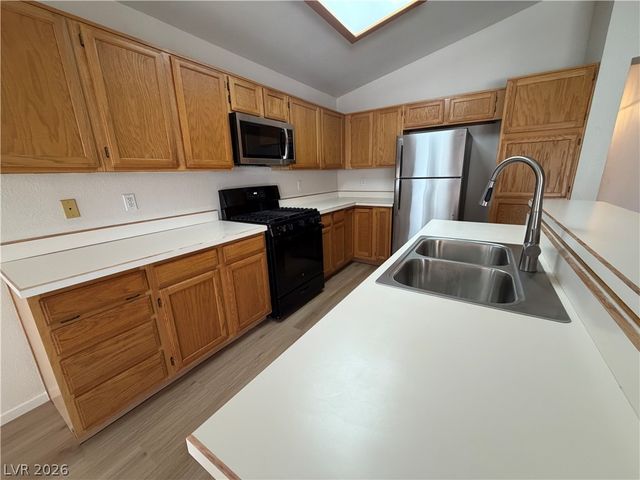 1328 Maplegrove Circle, Las Vegas, NV 89108
