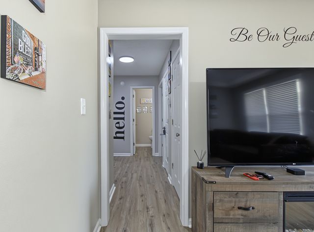 202 Bradley Ct, Clarksville, TN 37043