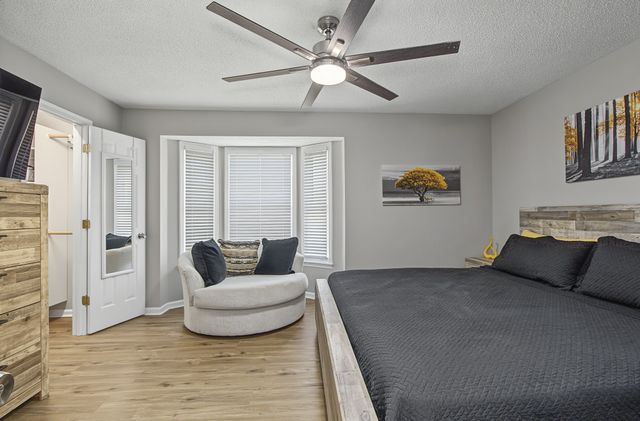 202 Bradley Ct, Clarksville, TN 37043