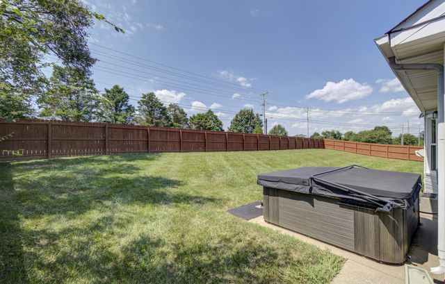 202 Bradley Ct, Clarksville, TN 37043
