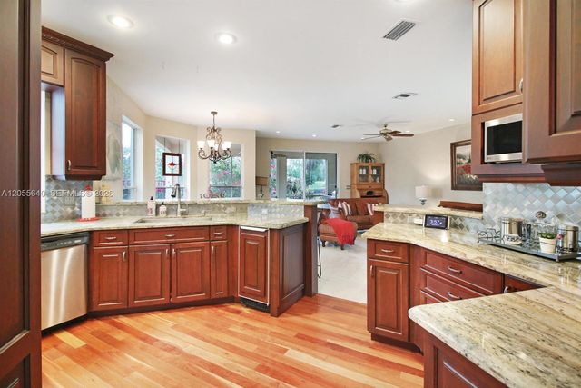 7820 NW 83rd Street, Tamarac, FL 33321