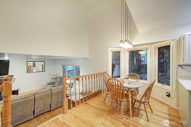 929 224th Avenue NE, Sammamish, WA 98074