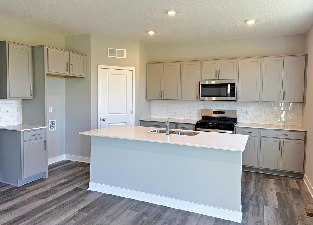 23125 Ashbury Drive, Rogers, MN 55374 — photo 2