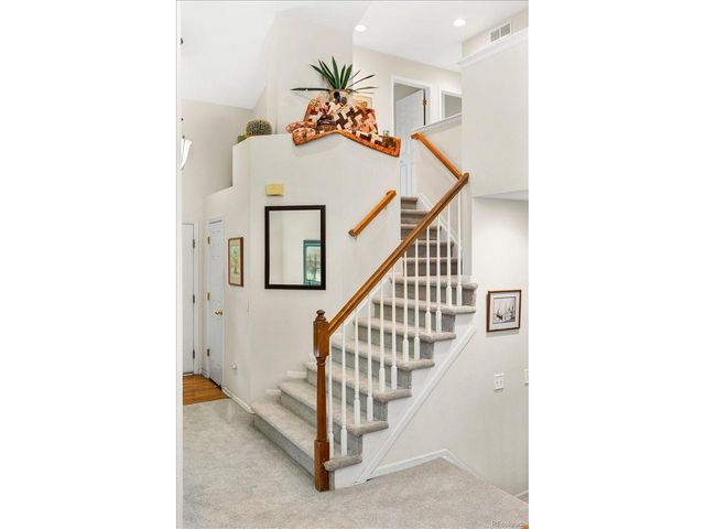 1011 Laurenwood Ln, Highlands Ranch, CO 80129