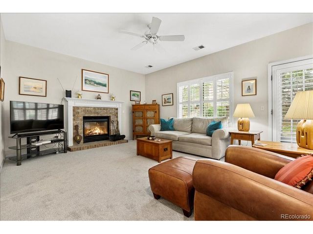 1011 Laurenwood Ln, Highlands Ranch, CO 80129