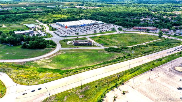 LOT 7 MISSION Parkway, Morris, IL 60450