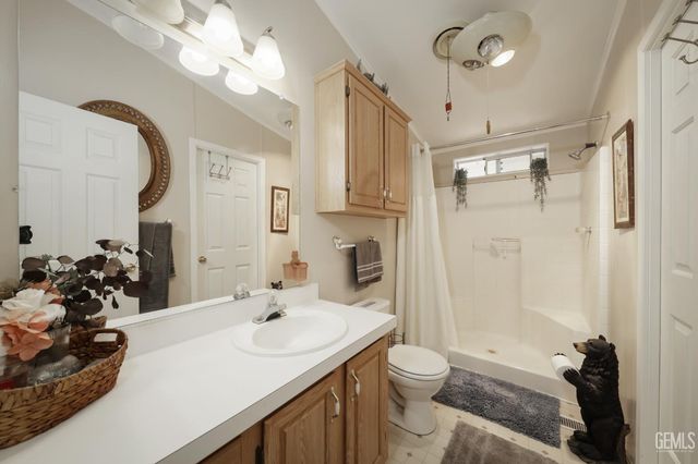 108 Split Mountain Way, Wofford Heights, CA 93285