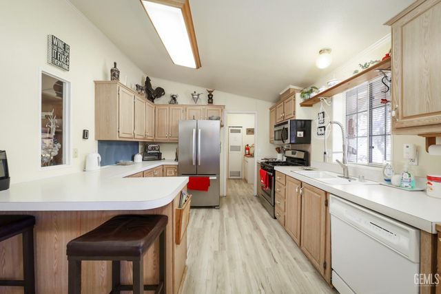 108 Split Mountain Way, Wofford Heights, CA 93285