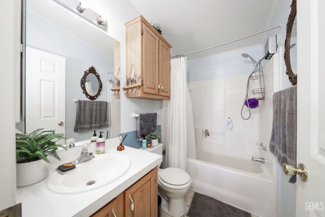 108 Split Mountain Way, Wofford Heights, CA 93285