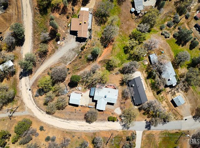 108 Split Mountain Way, Wofford Heights, CA 93285