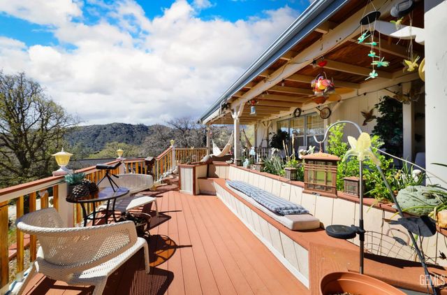 108 Split Mountain Way, Wofford Heights, CA 93285