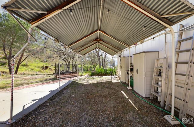 108 Split Mountain Way, Wofford Heights, CA 93285