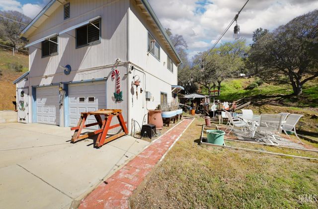 108 Split Mountain Way, Wofford Heights, CA 93285