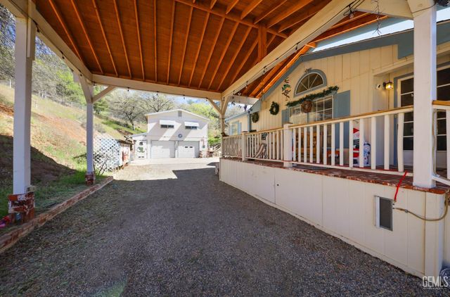 108 Split Mountain Way, Wofford Heights, CA 93285