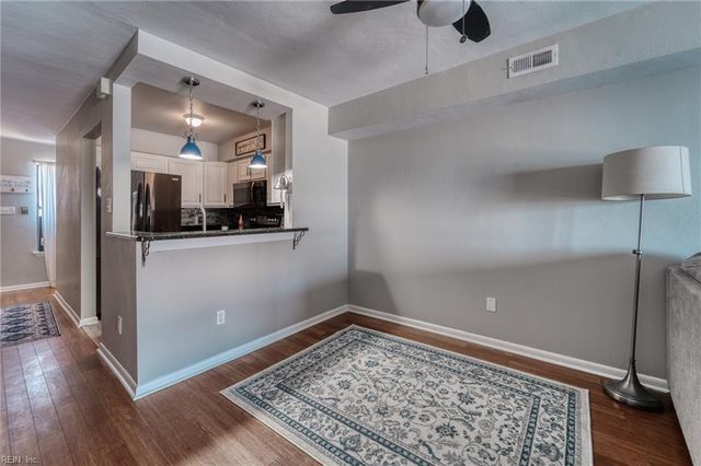 1600 E Ocean View AVE J, Norfolk, VA 23503