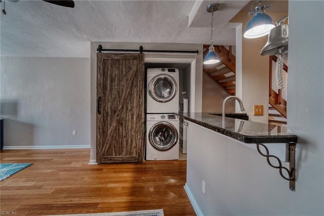 1600 E Ocean View AVE J, Norfolk, VA 23503