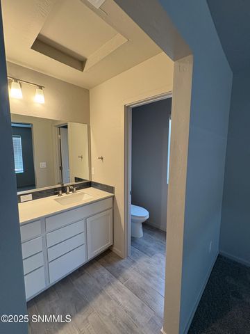 3073 Gladstone Street, Las Cruces, NM 88012