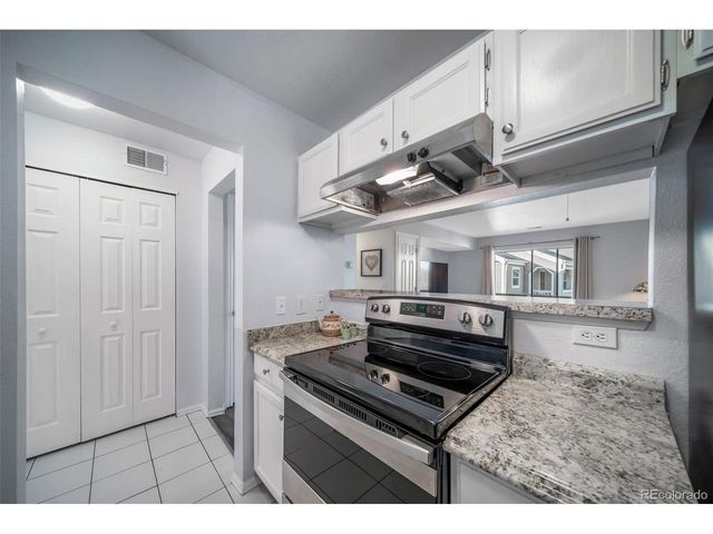 1267 S Gilbert St 302, Castle Rock, CO 80104