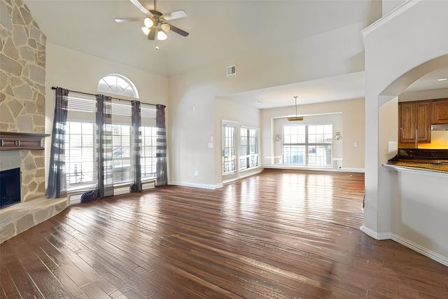 3022 Le Manns Street, Midlothian, TX 76065