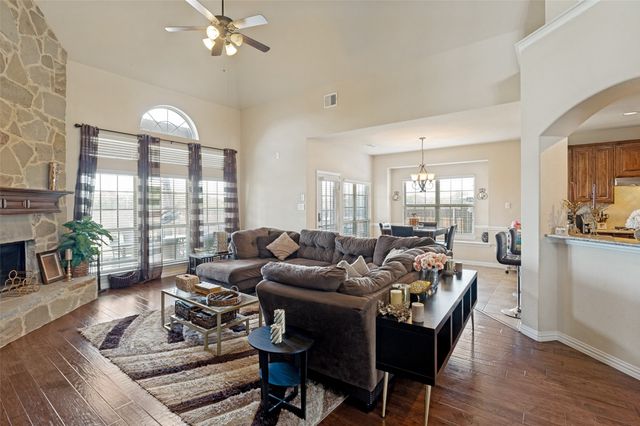 3022 Le Manns Street, Midlothian, TX 76065