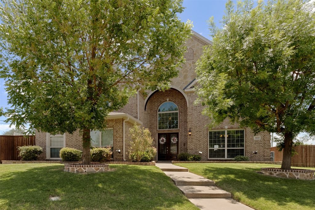3022 Le Manns Street, Midlothian, TX 76065