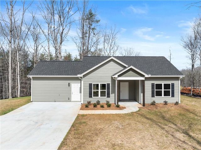 97 Hawks Ridge Ct, Cleveland, GA 30528