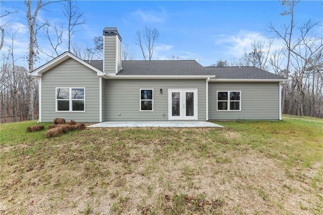 97 Hawks Ridge Ct, Cleveland, GA 30528