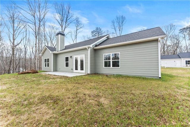 97 Hawks Ridge Ct, Cleveland, GA 30528