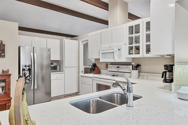 5603 CREEKWOOD DRIVE, Sarasota, FL 34233