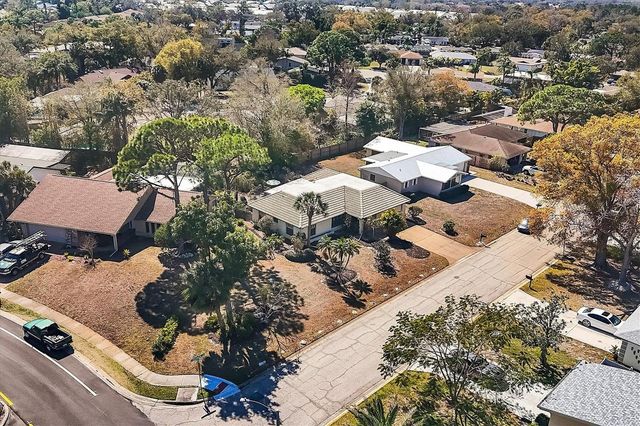 5603 CREEKWOOD DRIVE, Sarasota, FL 34233