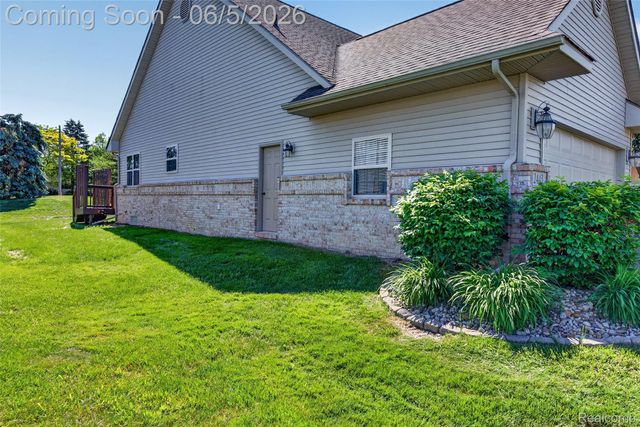 2443 Crossings Circle, Davison Township, MI 48423