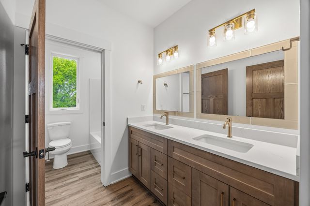 5380 Carter Court, Johnston, IA 50131