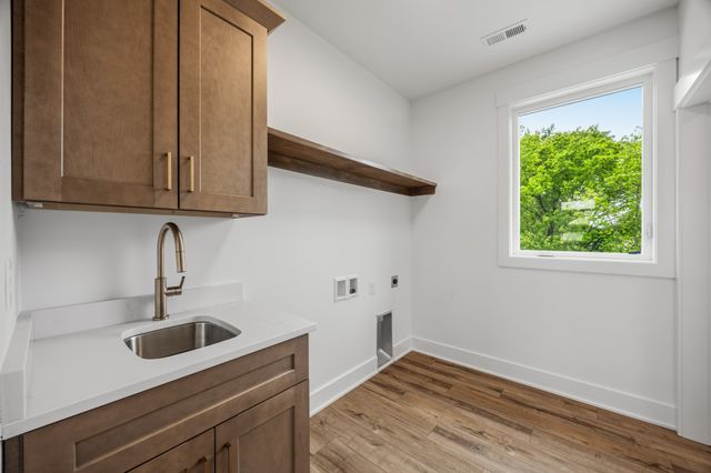 5380 Carter Court, Johnston, IA 50131