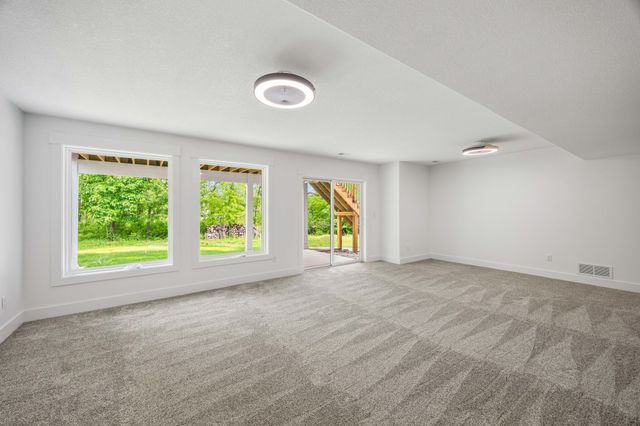 5380 Carter Court, Johnston, IA 50131