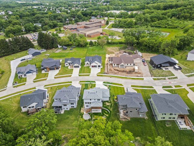 5380 Carter Court, Johnston, IA 50131