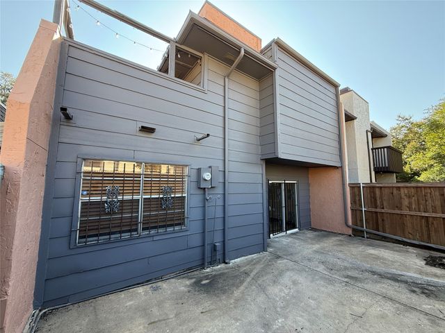 12513 Burninglog Lane, Dallas, TX 75243