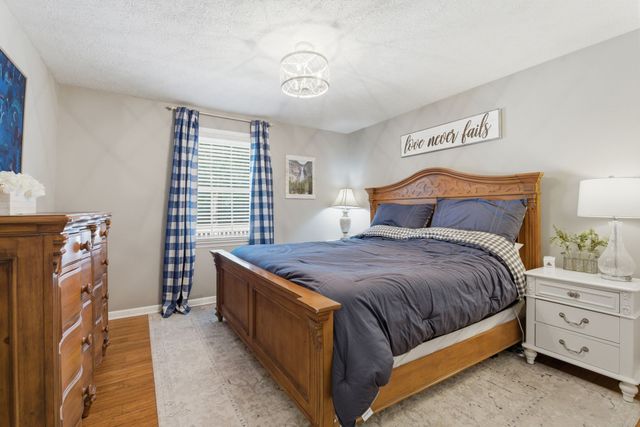 1170 Liberty Road, Charlotte, TN 37036