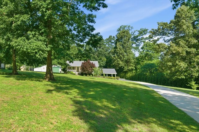 1170 Liberty Road, Charlotte, TN 37036