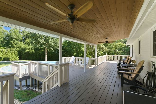 1170 Liberty Road, Charlotte, TN 37036