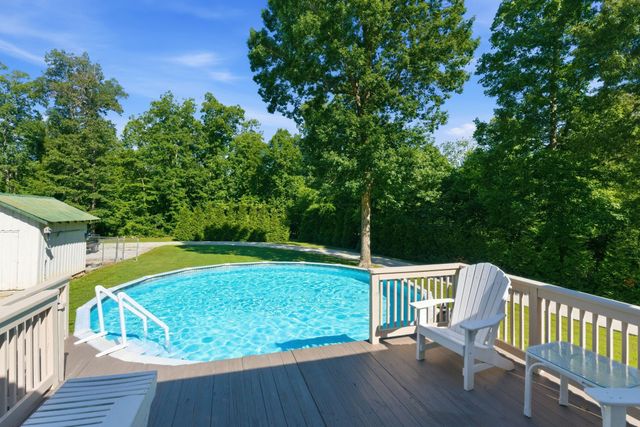 1170 Liberty Road, Charlotte, TN 37036