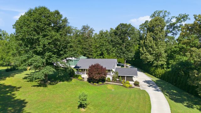 1170 Liberty Road, Charlotte, TN 37036