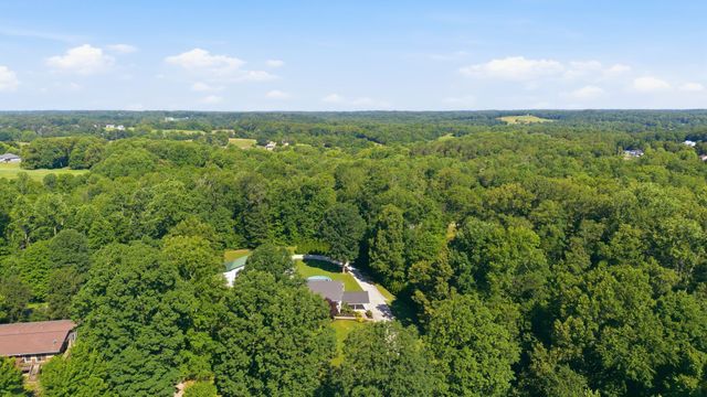 1170 Liberty Road, Charlotte, TN 37036