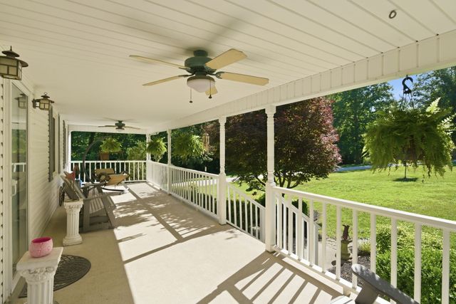 1170 Liberty Road, Charlotte, TN 37036