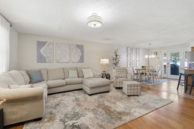 1170 Liberty Road, Charlotte, TN 37036