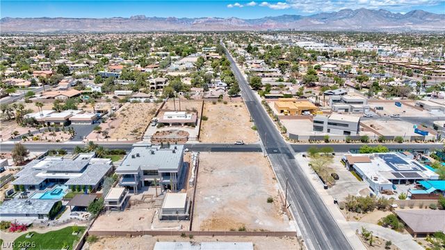 Montessouri, Las Vegas, NV 89117