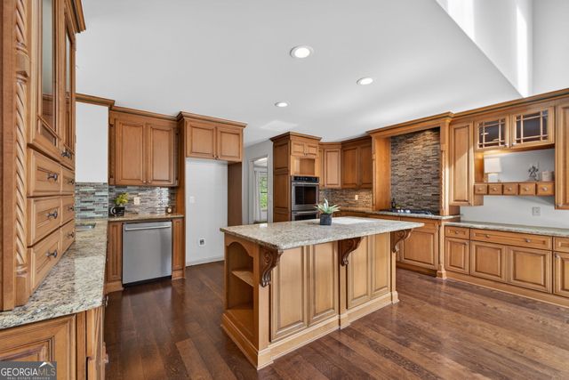 190 Indian Bluff Drive, Sharpsburg, GA 30277