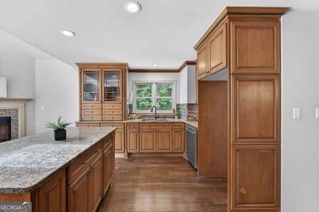 190 Indian Bluff Drive, Sharpsburg, GA 30277